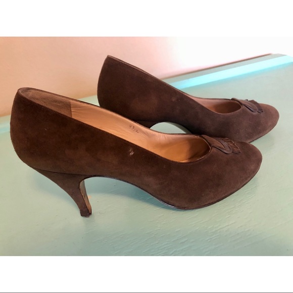 Vintage Brown Suede Salvatore Ferragamo Heels - Picture 4 of 8